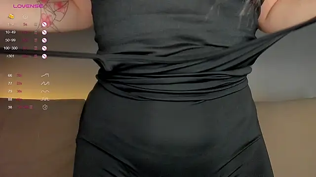 dinky  emily online show from October 4, 1:28 pm