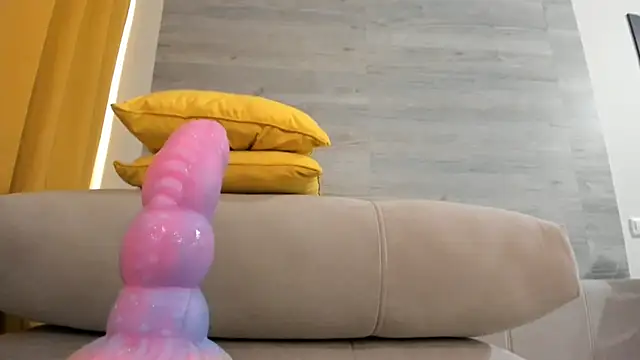 Snapshot of IreneHabibi chatting on October 31, 3:16 pm IreneHabibi online show from October 31, 3:16 pm