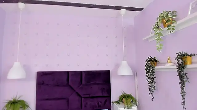 Snapshot of Hanaahquinn chatting on October 6, 11:49 am Hanaahquinn online show from October 6, 11:49 am