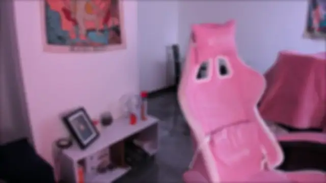 Loona s online show from October 19, 9:28 pm