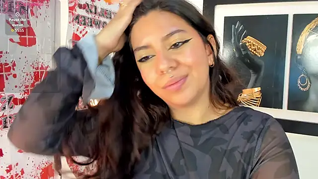 Snapshot of emilyy_cooperr chatting on October 30, 12:50 pm emilyy cooperr online show from October 30, 12:50 pm