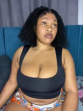 Snapshot of CuteSexyBoobz chatting on September 24, 11:37 pm CuteSexyBoobz online show from September 24, 11:37 pm