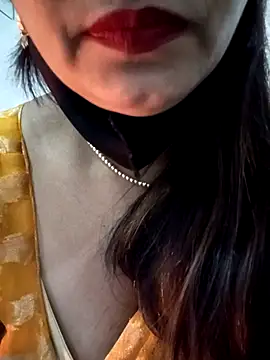 Neha-Bhabhi-Rasily online show from December 4, 3:24 pm