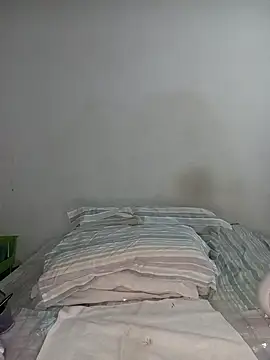 Missvixen81 online show from April 14, 7:36 pm