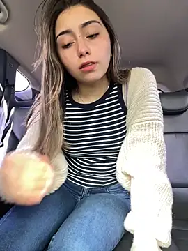 floooohv online show from October 19, 7:05 pm