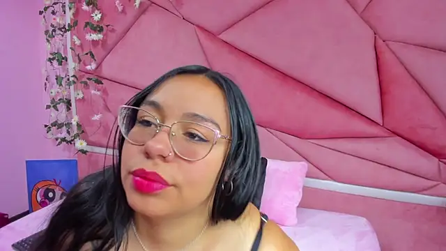 Snapshot of _Violeta_18 chatting on October 8, 3:44 am Violeta 18 online show from October 8, 3:44 am