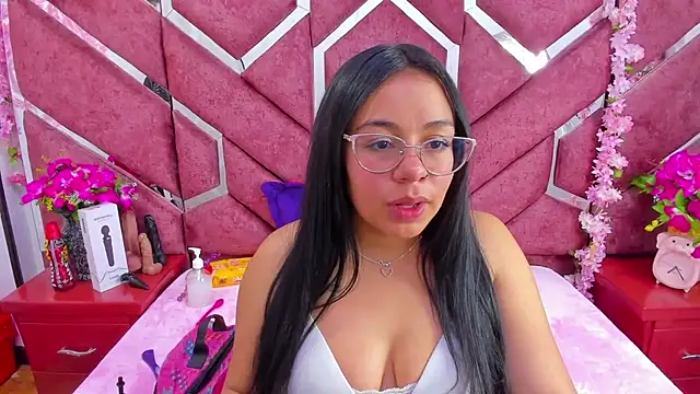 Snapshot of _Violeta_18 chatting on October 21, 2:59 am Violeta 18 online show from October 21, 2:59 am