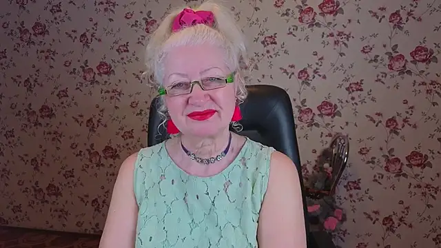 Maya Mayflower online show from March 6, 3:01 am