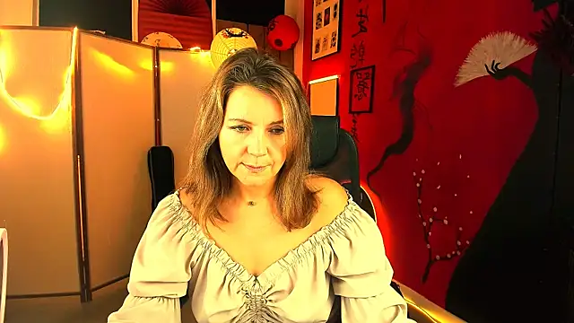 NicoleHitman online show from October 14, 1:46 pm