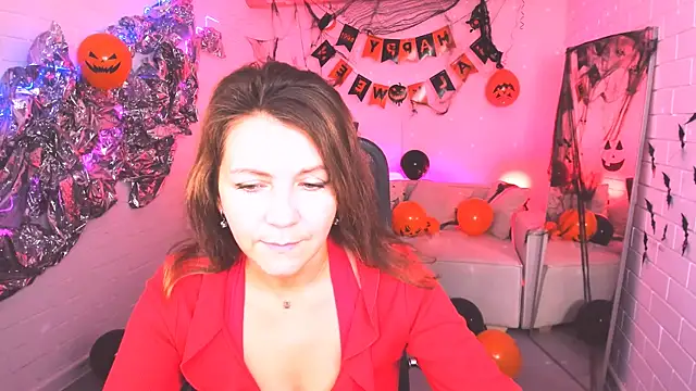 NicoleHitman online show from October 26, 9:49 am
