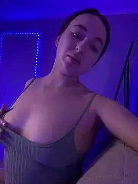 AlisaQSky online show from October 16, 9:06 pm