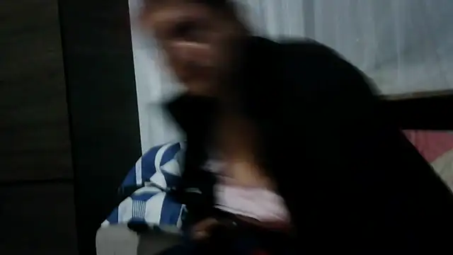 Snapshot of BiancaSteel chatting on October 11, 4:28 am BiancaSteel online show from October 11, 4:28 am