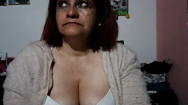 Snapshot of BiancaSteel chatting on September 12, 3:40 am BiancaSteel online show from September 12, 3:40 am