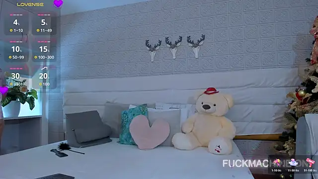 LeilaHiuston online show from November 17, 7:14 pm