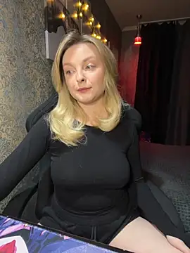 Snapshot of Lina_ly chatting on October 16, 9:17 pm Lina ly online show from October 16, 9:17 pm