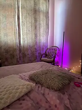 Mary Kiitty online show from October 15, 1:25 pm