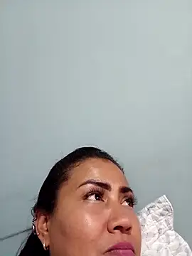 Ariana Rodriguez online show from April 5, 5:28 am