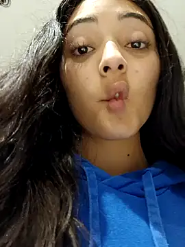 Snapshot of Valen_Person chatting on September 24, 12:26 pm Valen Person online show from September 24, 12:26 pm