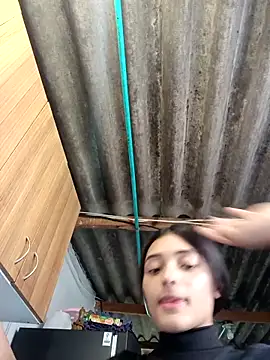 Snapshot of Valen_Person chatting on October 23, 6:03 pm Valen Person online show from October 23, 6:03 pm