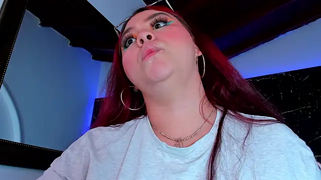 Mia Blumm  online show from September 11, 9:04 pm