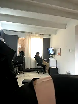 Isabella Varella online show from October 8, 2:54 pm