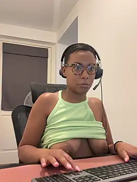 Melia Rayne online show from July 10, 11:10 am
