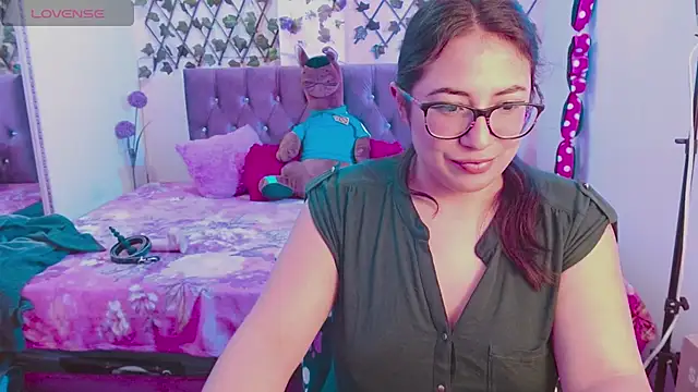 Anny  cute online show from October 15, 8:44 pm