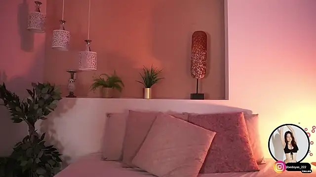 alison222  online show from November 4, 8:36 pm