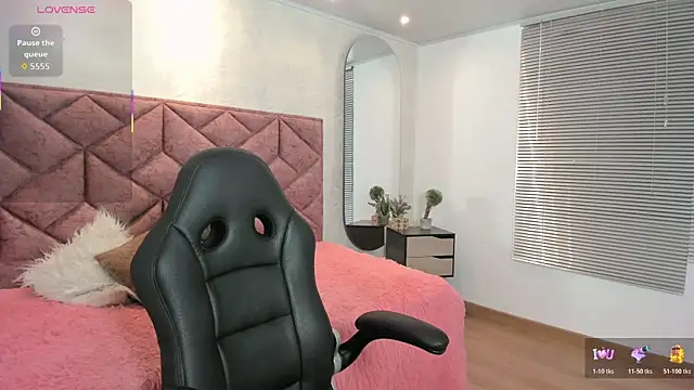 elaia muller  online show from January 16, 4:19 am