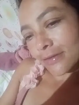 Snapshot of sarayulith chatting on October 18, 12:30 pm sarayulith online show from October 18, 12:30 pm