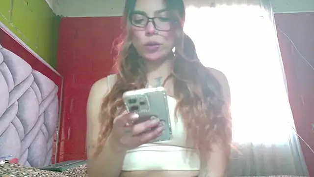 daniia johns online show from September 19, 8:30 pm