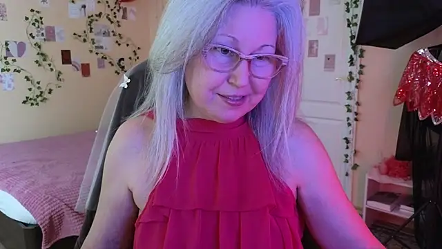 Wane Witch online show from April 17, 7:49 pm