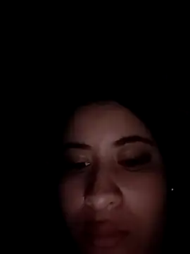 Snapshot of mialorents chatting on October 28, 11:49 am mialorents online show from October 28, 11:49 am