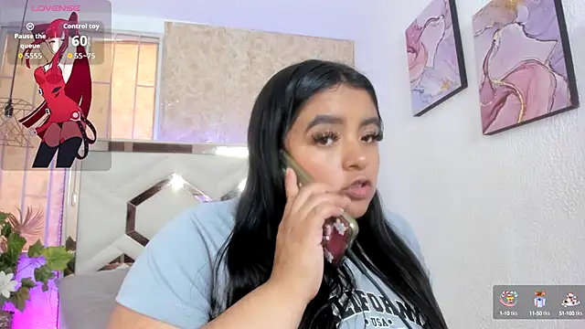 Snapshot of EmilyBrownn_ chatting on October 11, 7:27 pm EmilyBrownn online show from October 11, 7:27 pm