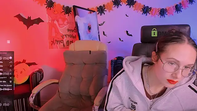 mona cloud online show from November 4, 3:22 am