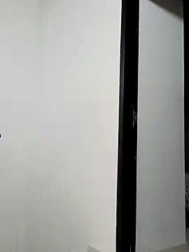 Snapshot of victoria_wayne chatting on October 6, 10:43 am victoria wayne online show from October 6, 10:43 am