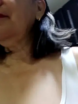 Snapshot of victoria_wayne chatting on October 23, 10:43 am victoria wayne online show from October 23, 10:43 am