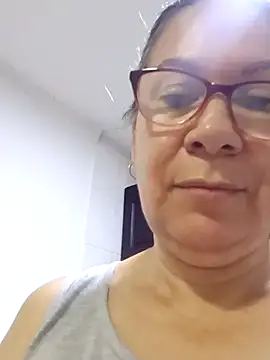 Snapshot of victoria_wayne chatting on October 13, 10:40 am victoria wayne online show from October 13, 10:40 am