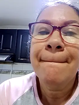 Snapshot of victoria_wayne chatting on October 1, 10:09 am victoria wayne online show from October 1, 10:09 am