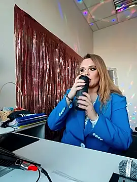 Juicy PeachLux online show from October 12, 11:34 am