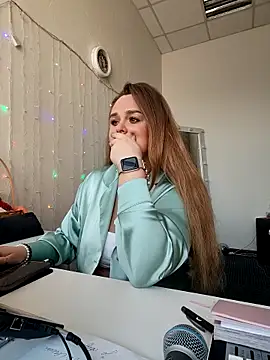 Juicy PeachLux online show from March 25, 6:49 am