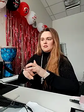 Juicy PeachLux online show from March 4, 5:47 am