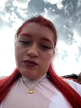 Karina Leon online show from December 15, 8:14 pm