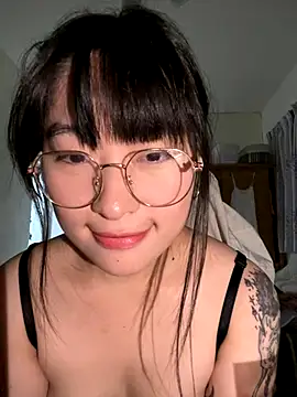 Snapshot of 214Jun chatting on September 30, 4:01 pm 214Jun online show from September 30, 4:01 pm