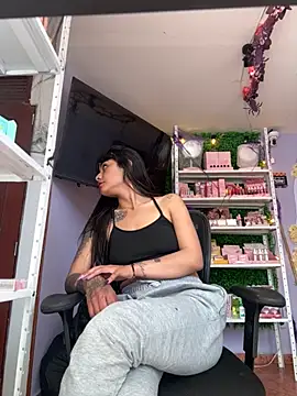 Luci cam online show from October 14, 9:17 pm