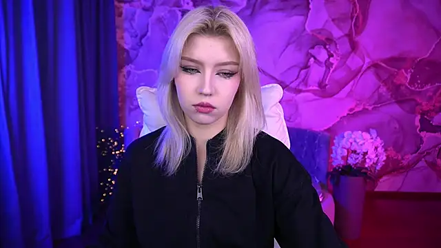 SelenaIris online show from October 2, 6:51 am