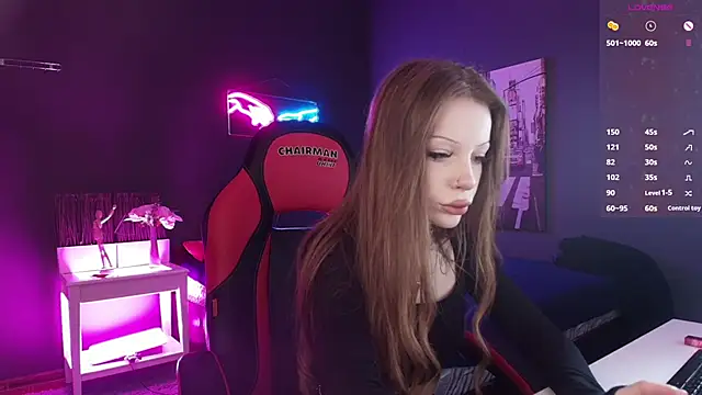 Heydoraa  online show from September 24, 10:47 am