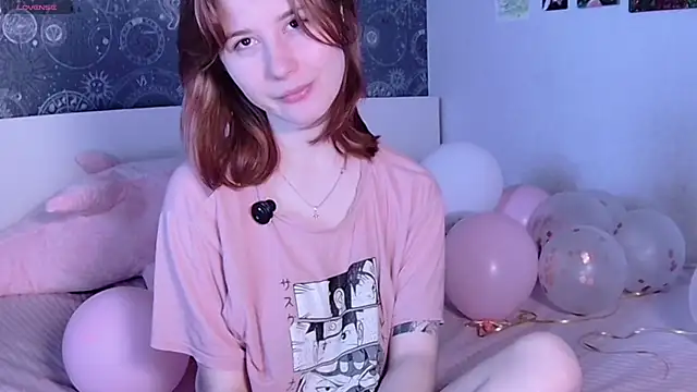 Cute Cate404 online show from April 17, 1:51 am