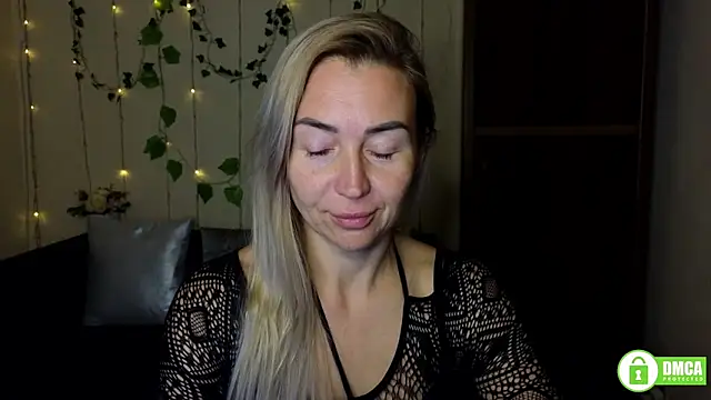 Kiss julli88I online show from September 28, 5:40 pm