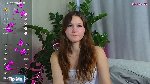 AmeliRoyse online show from October 15, 5:04 pm